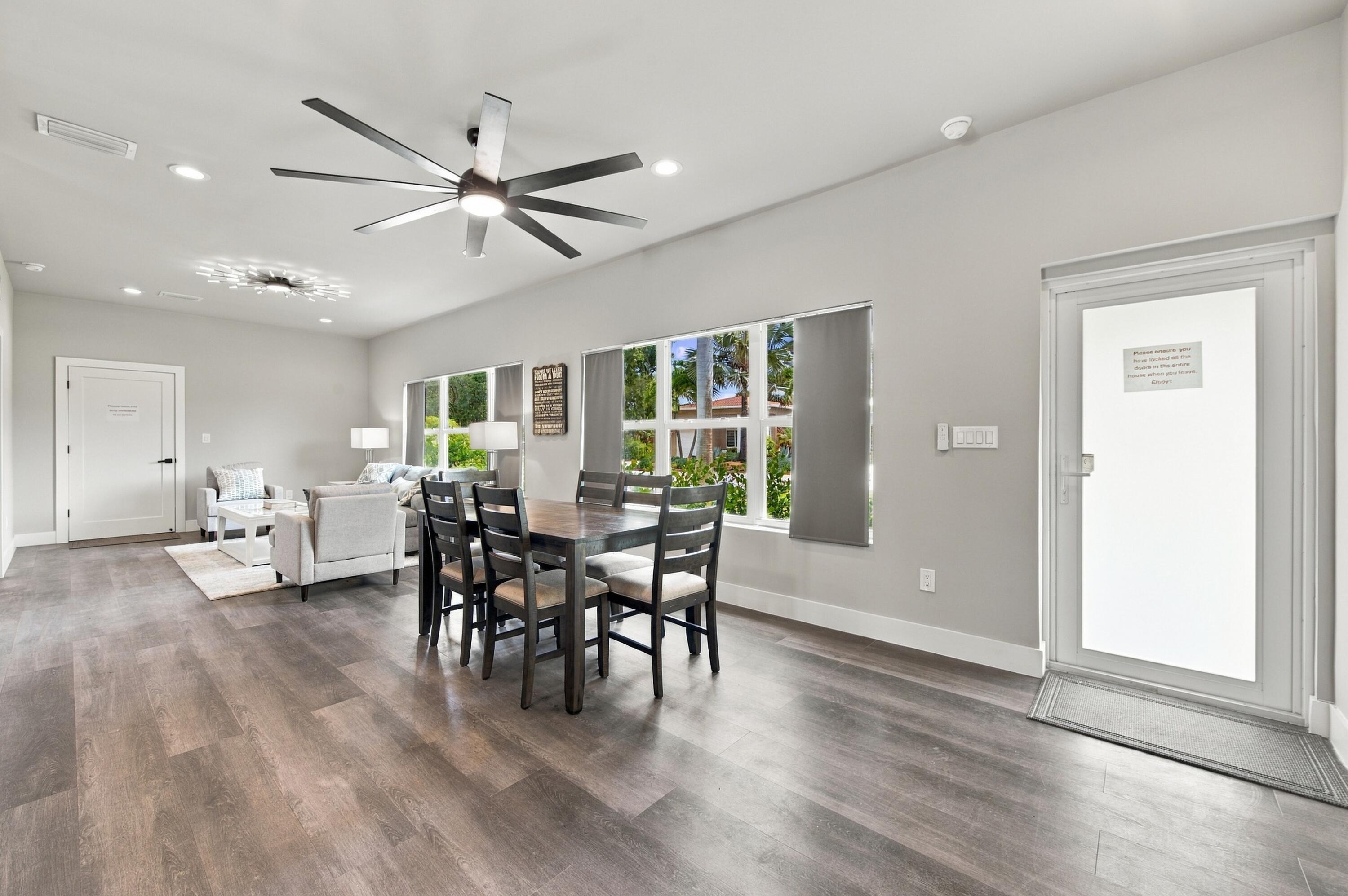 Wilton Manors photo 4