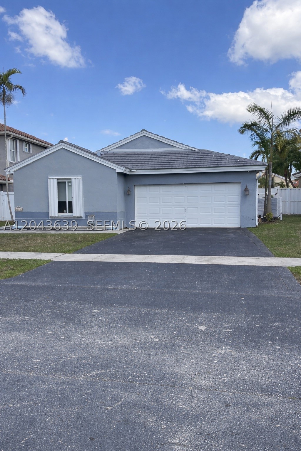 Pembroke Pines photo 3