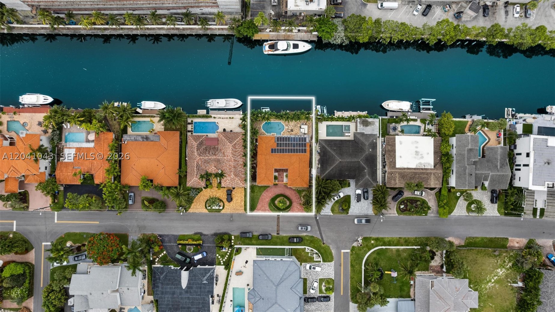 North Miami Beach photo 1