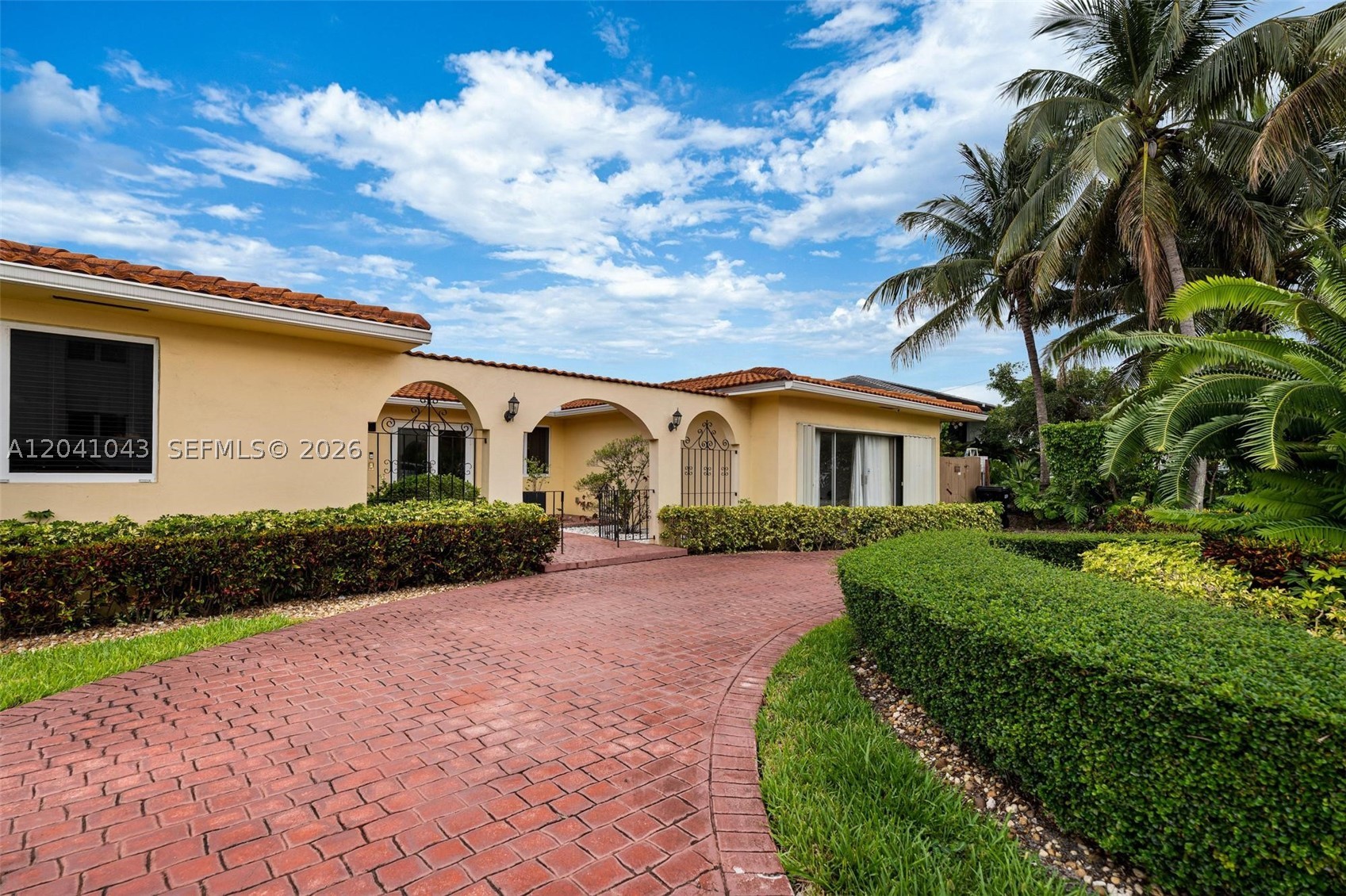 North Miami Beach photo 5