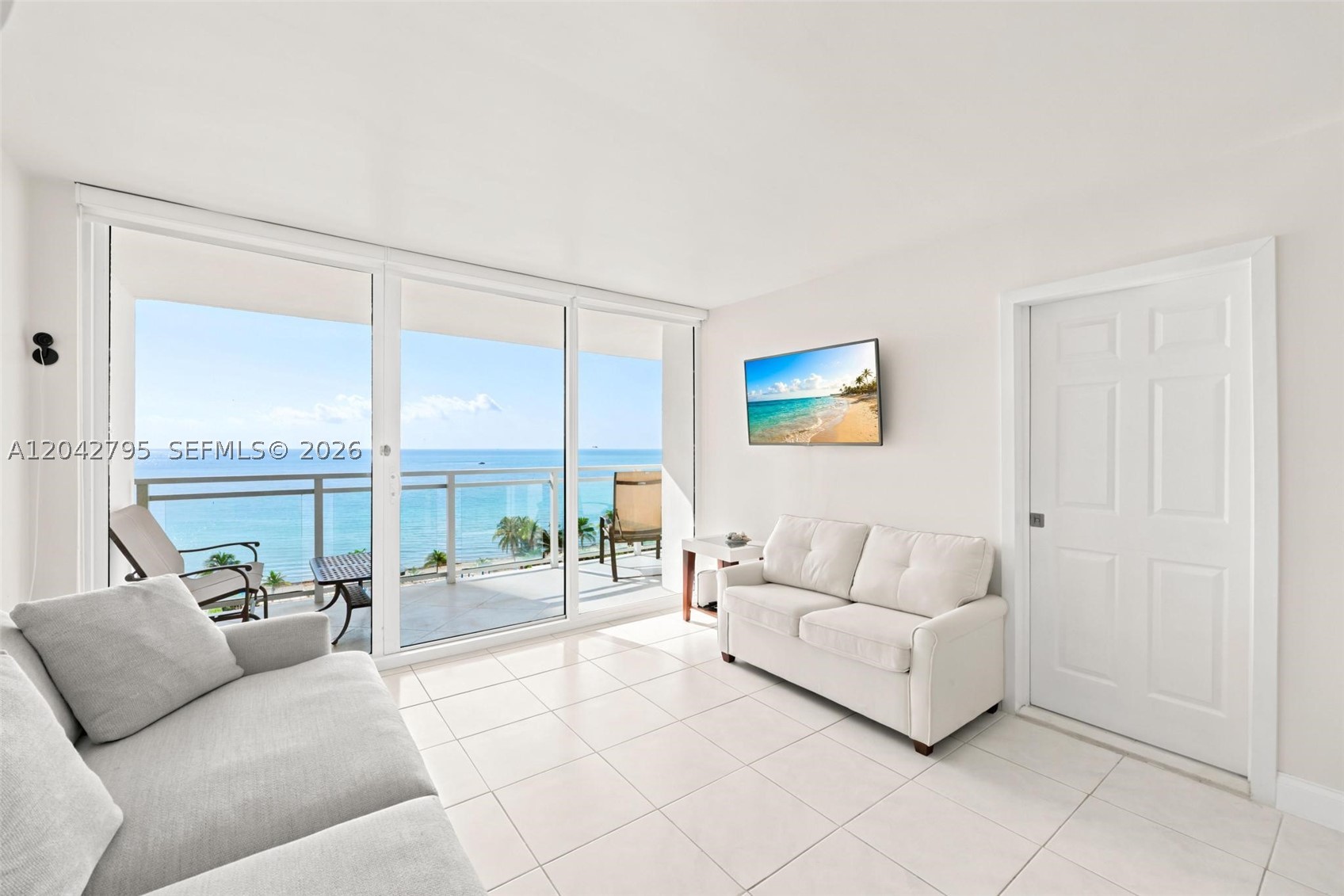 Hallandale Beach photo 3