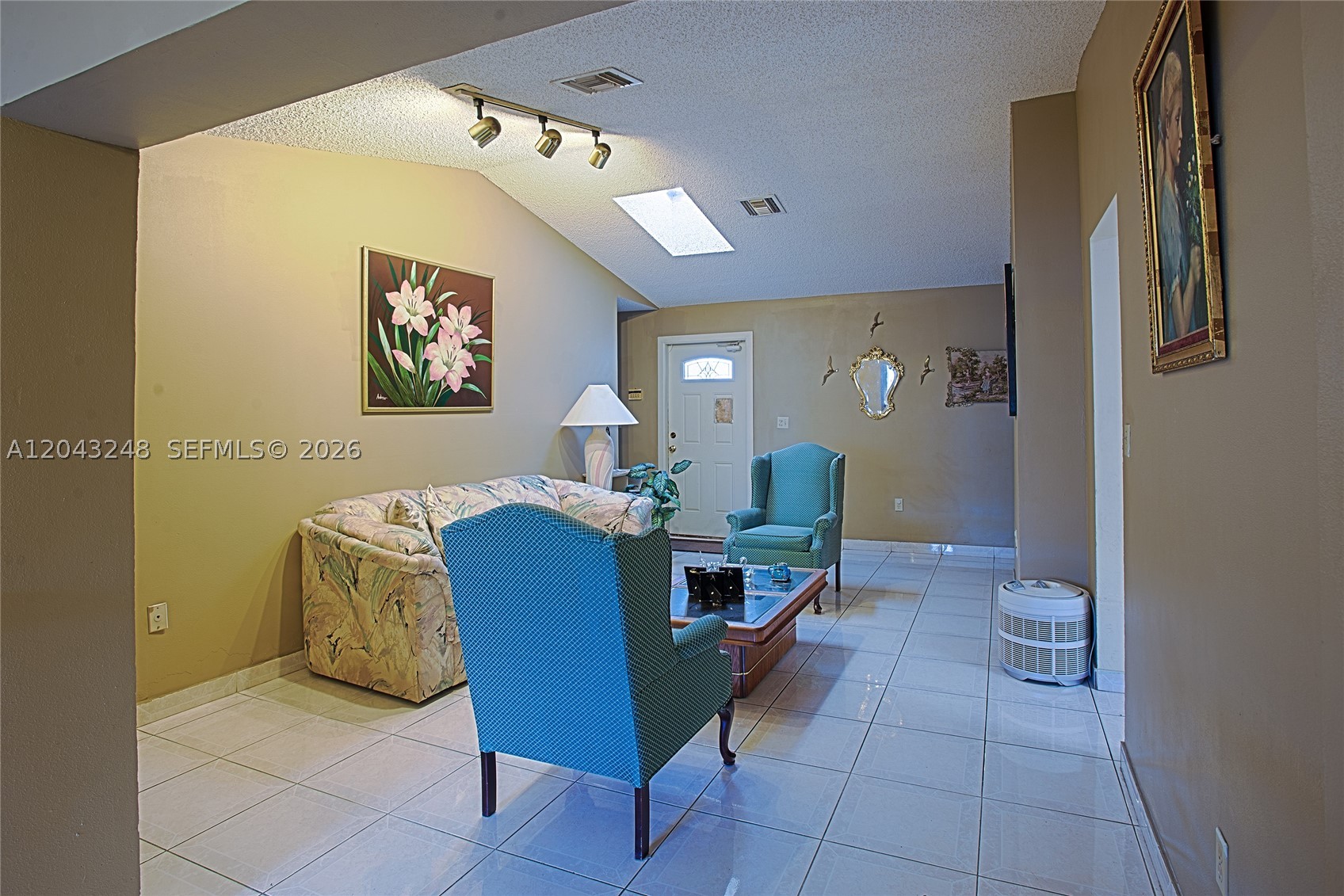 Hialeah photo 5