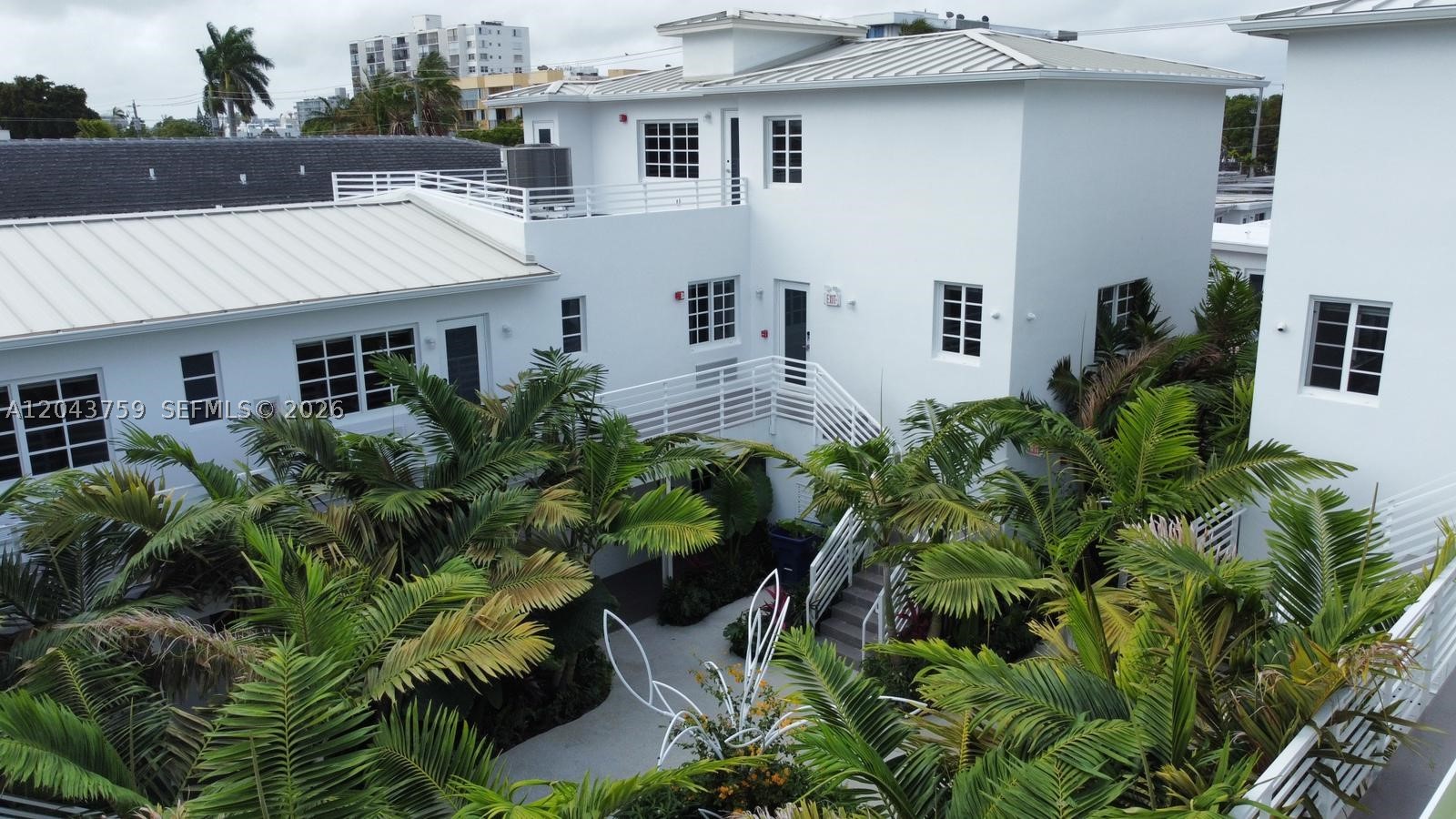 Miami Beach photo 1