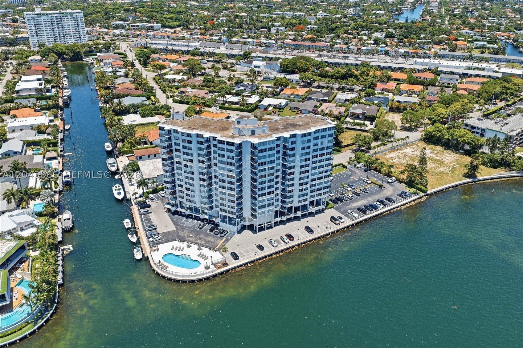 North Miami photo 3