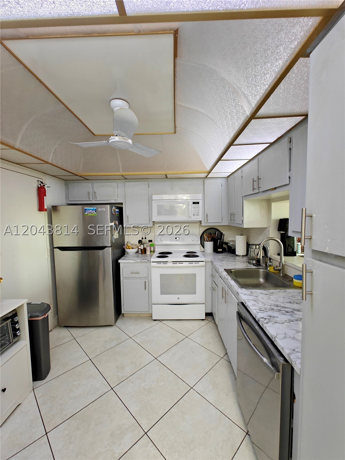 Hallandale Beach photo 4