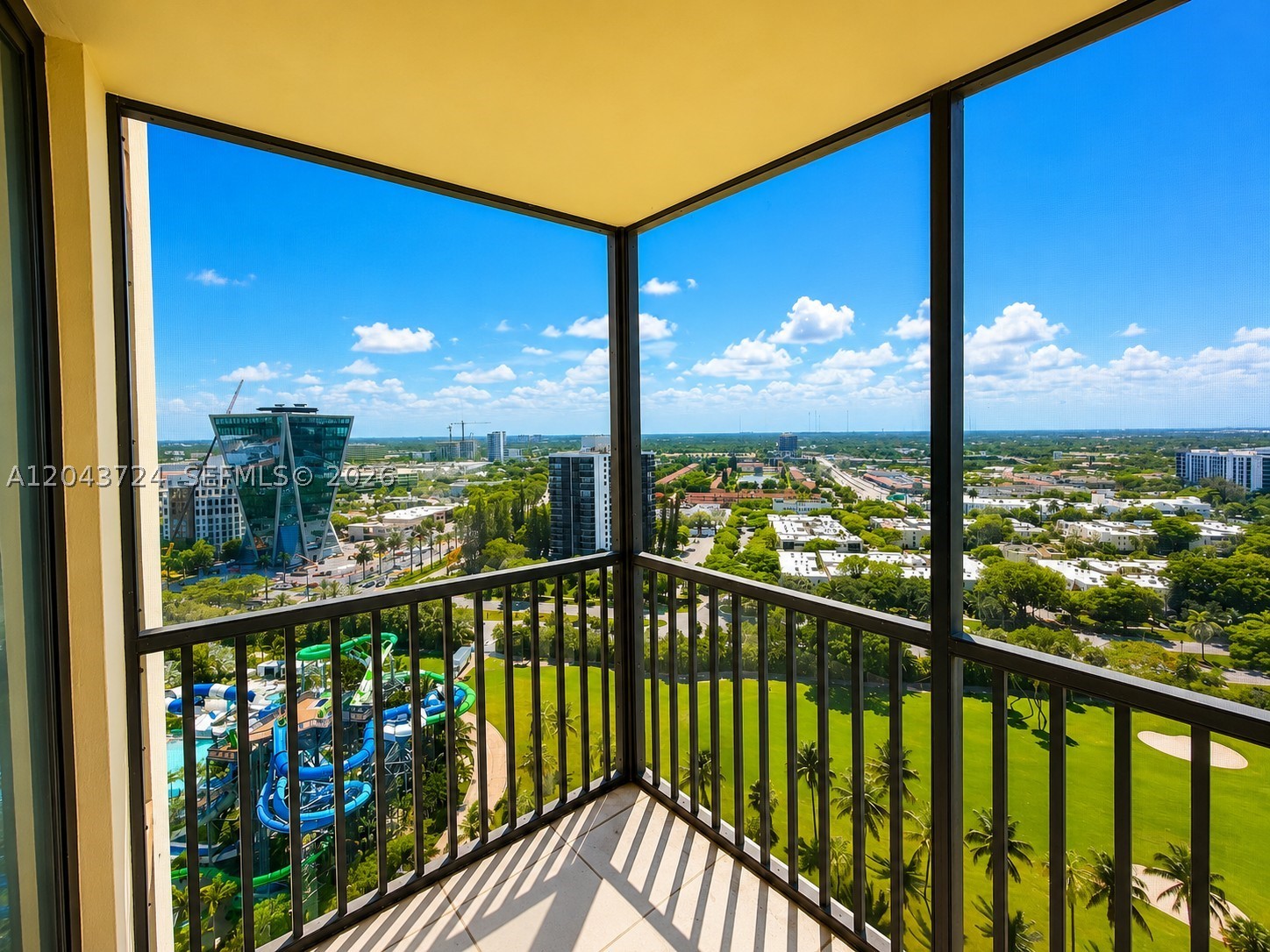 Aventura photo 2