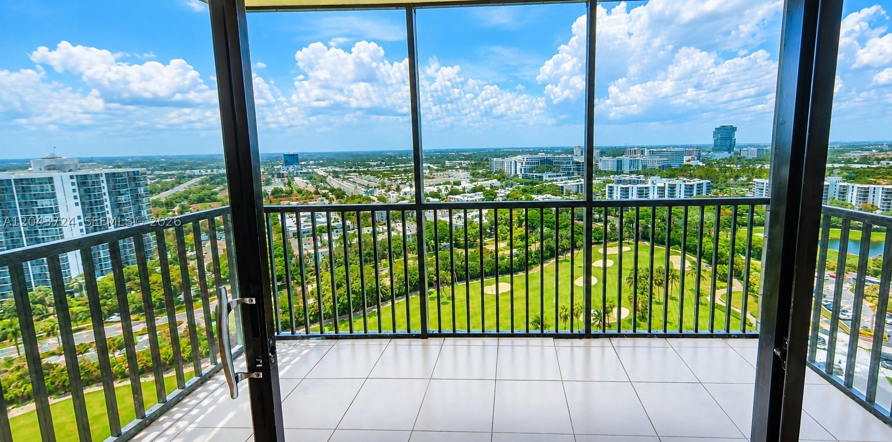 Aventura photo 3