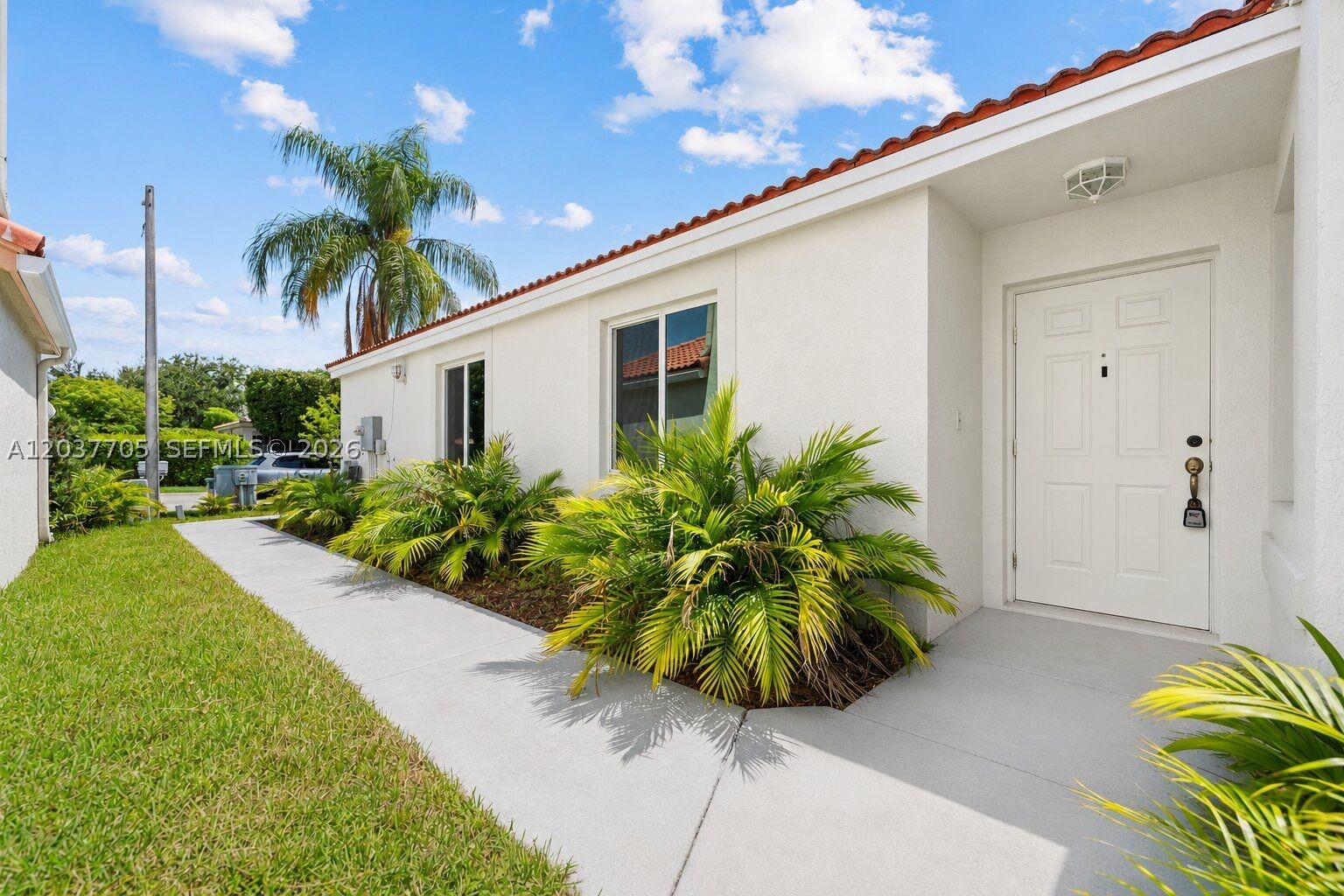 Pembroke Pines photo 2