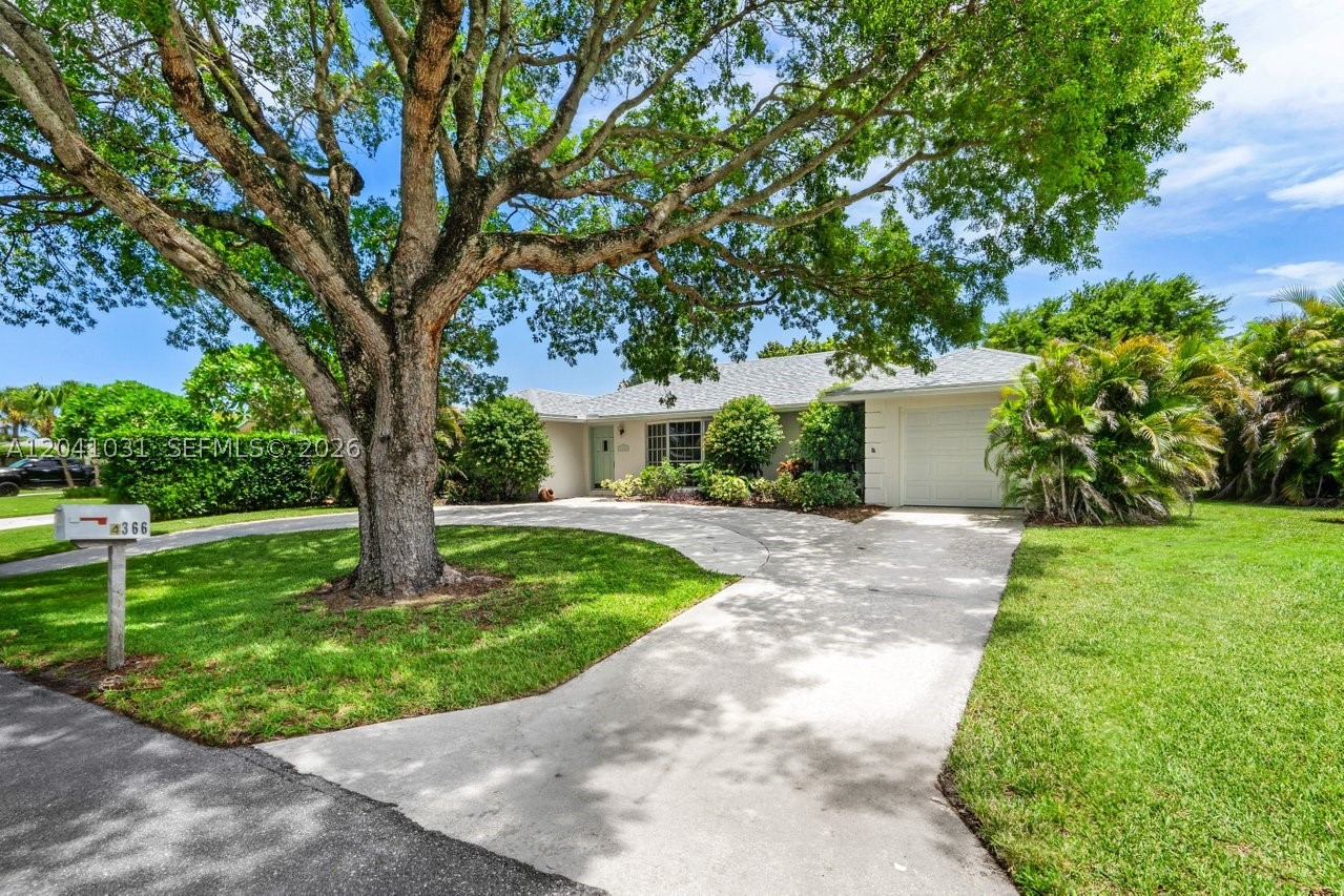 Palm Beach Gardens photo 3