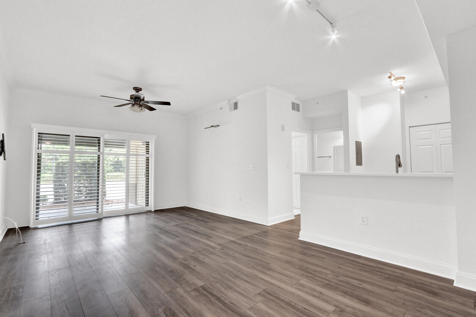 Palm Beach Gardens photo 3