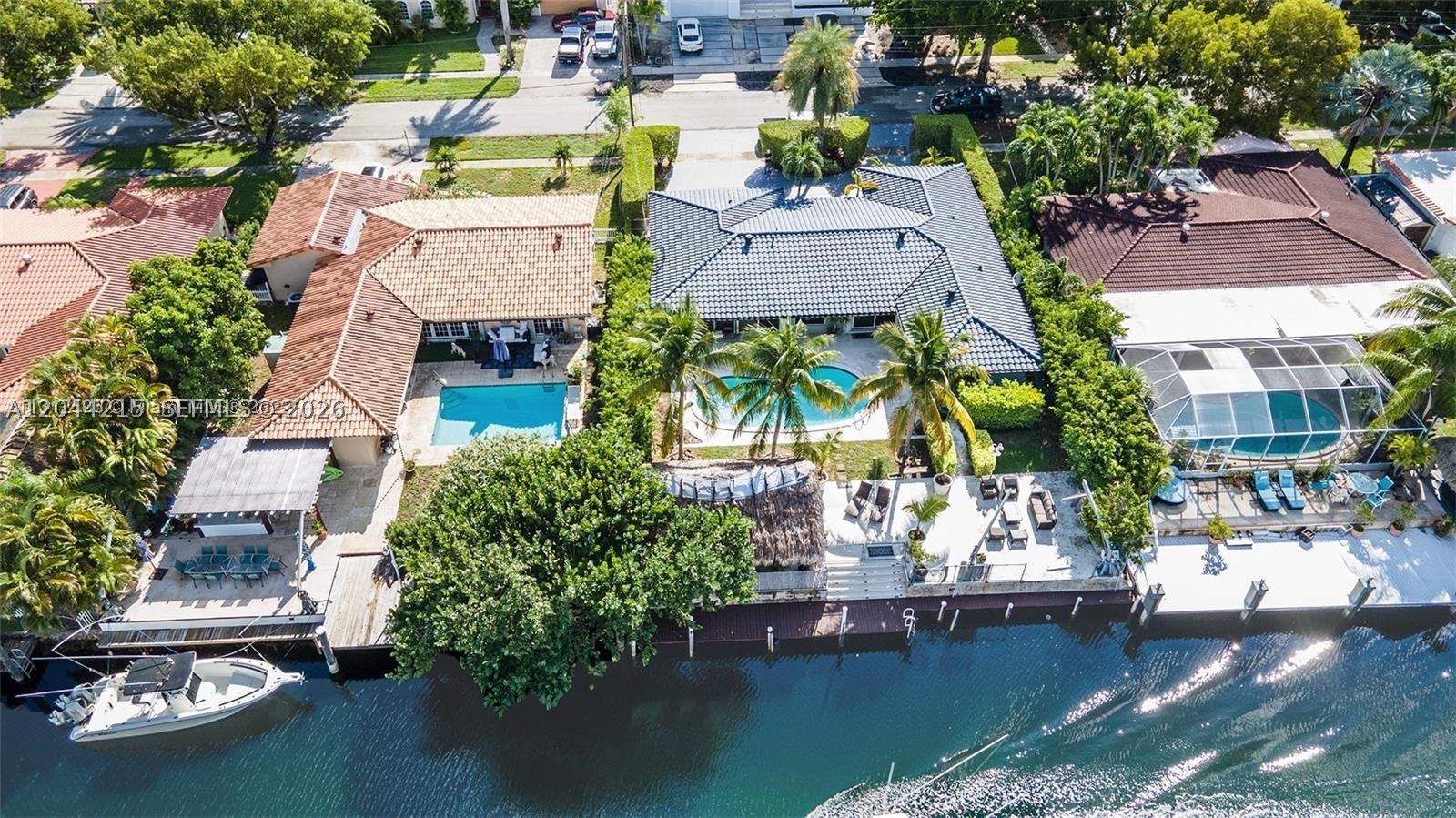 North Miami photo 4