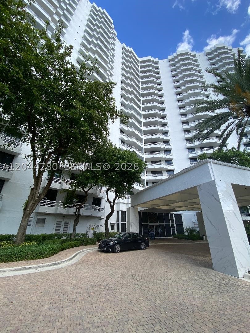 Aventura photo 1