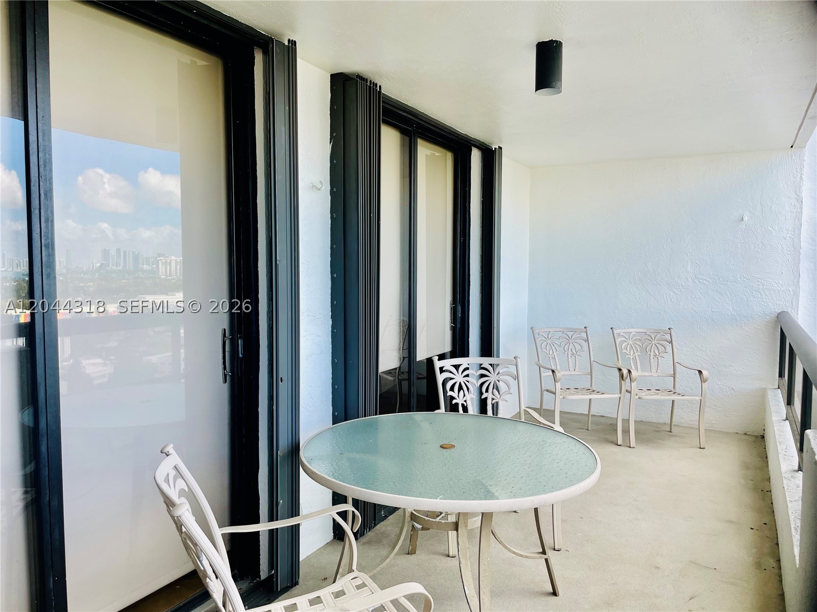 Miami Beach photo 2