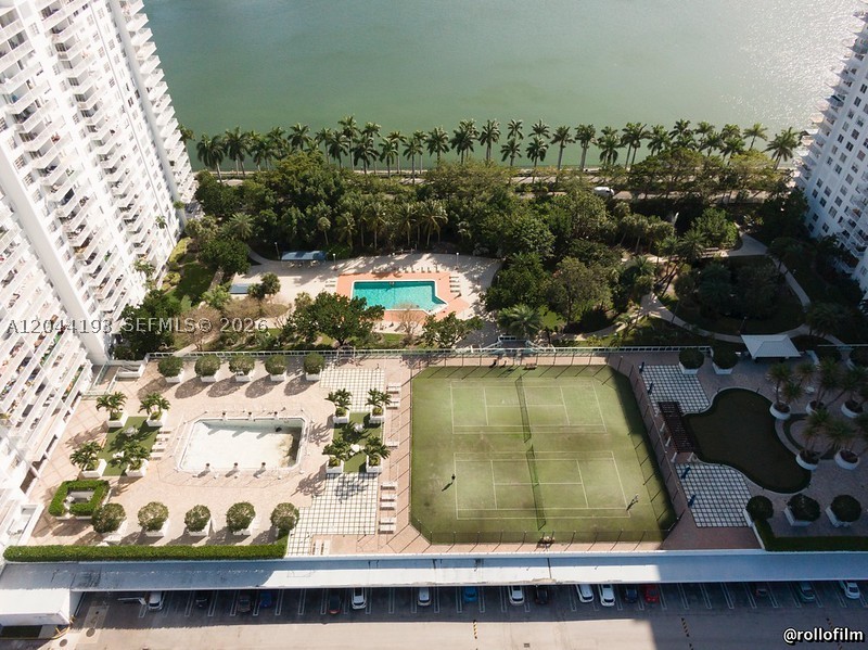 Aventura photo 3