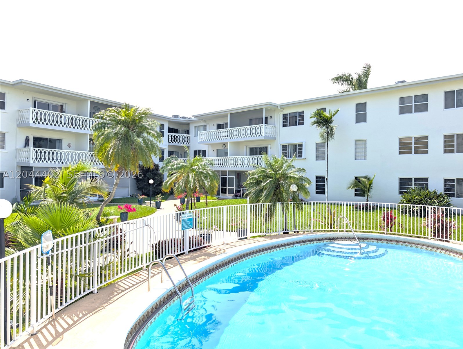 Hallandale Beach photo 3