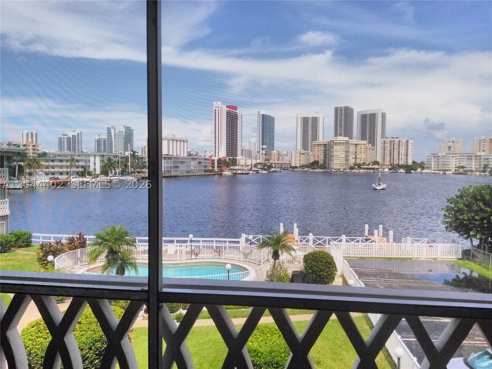 Hallandale Beach photo 4