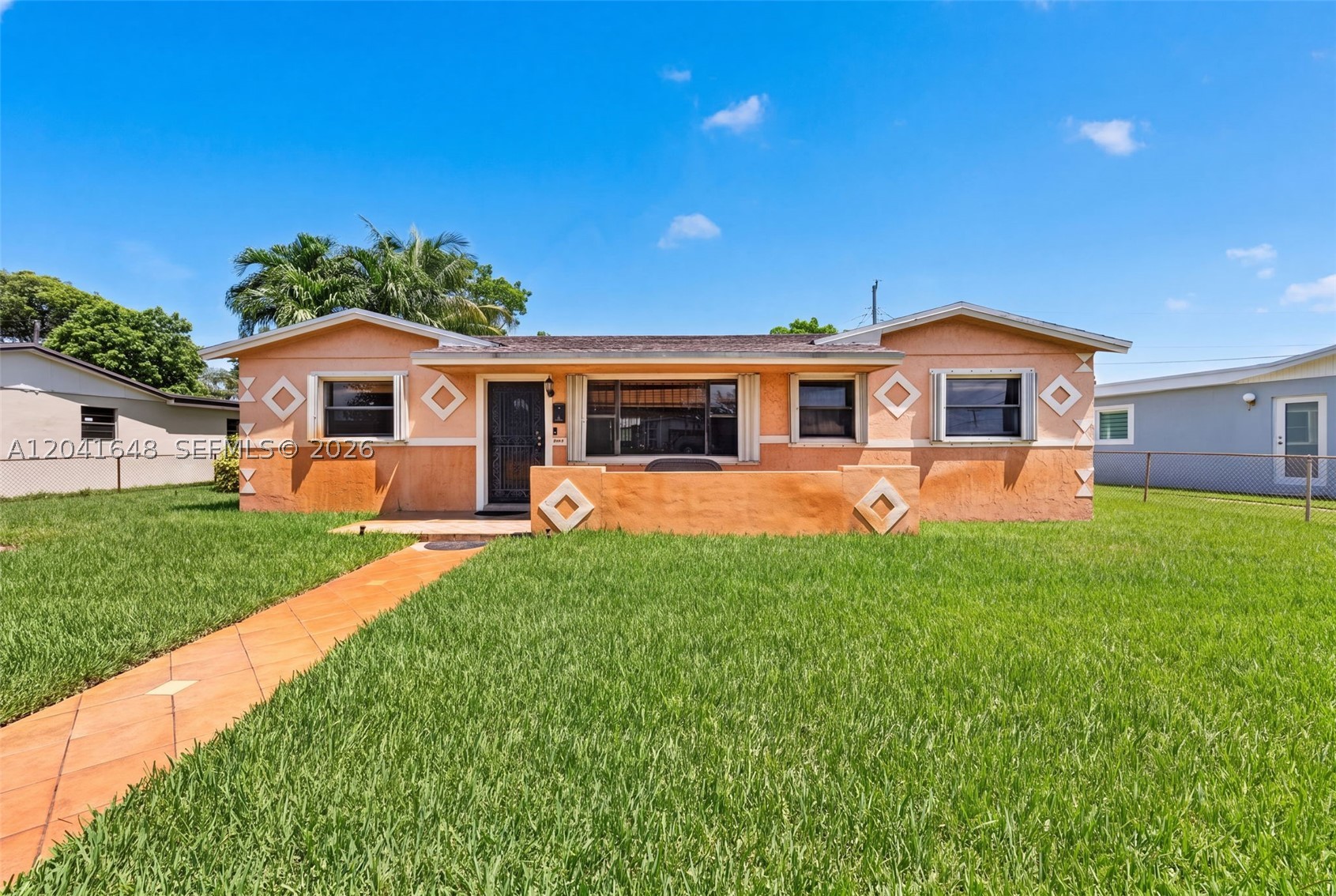 Miami Gardens photo 2