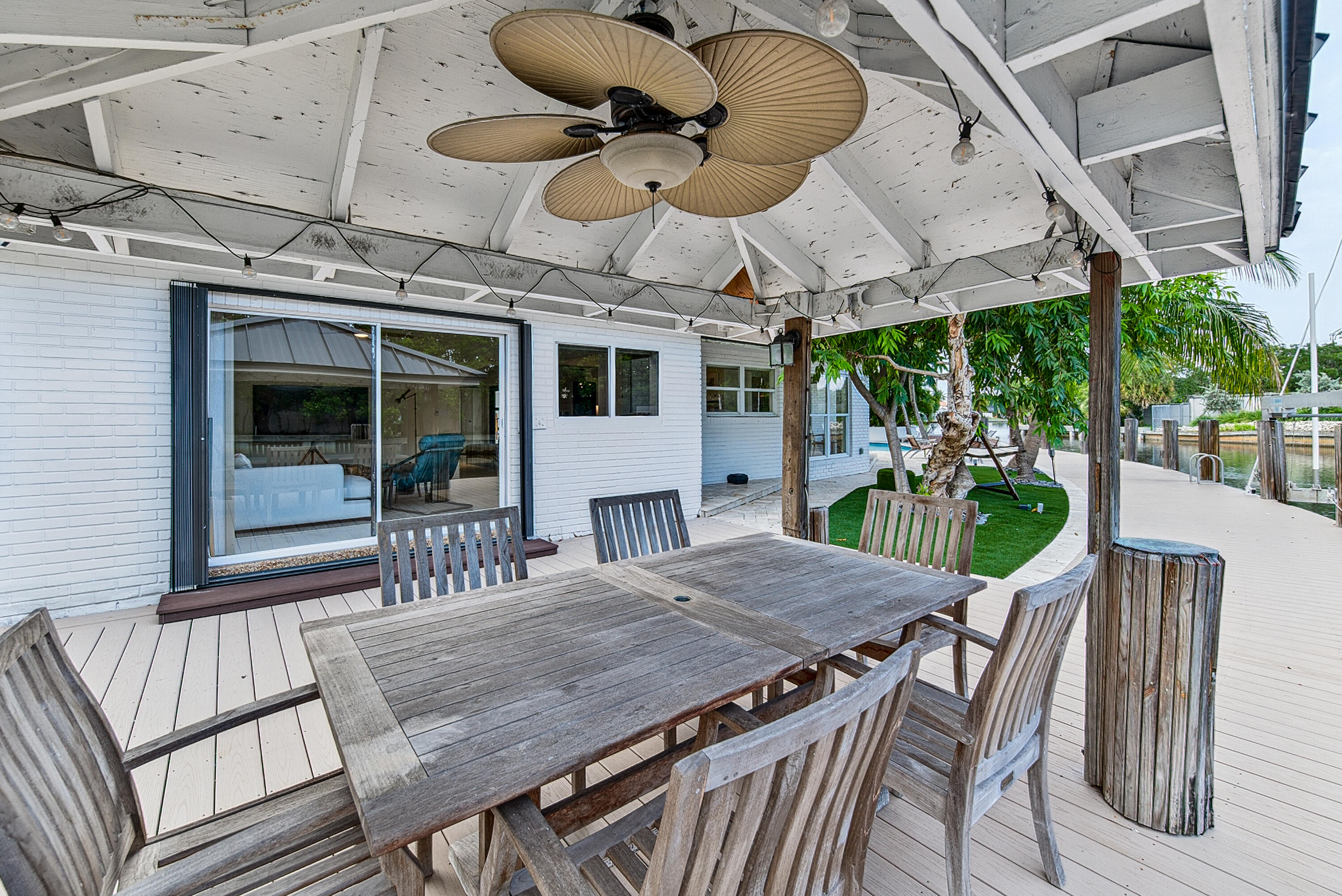 Wilton Manors photo 5