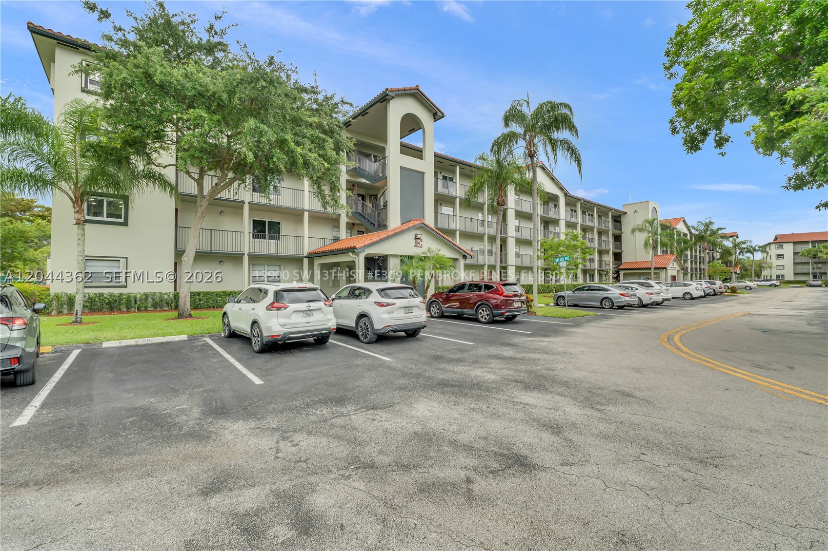 Pembroke Pines photo 1