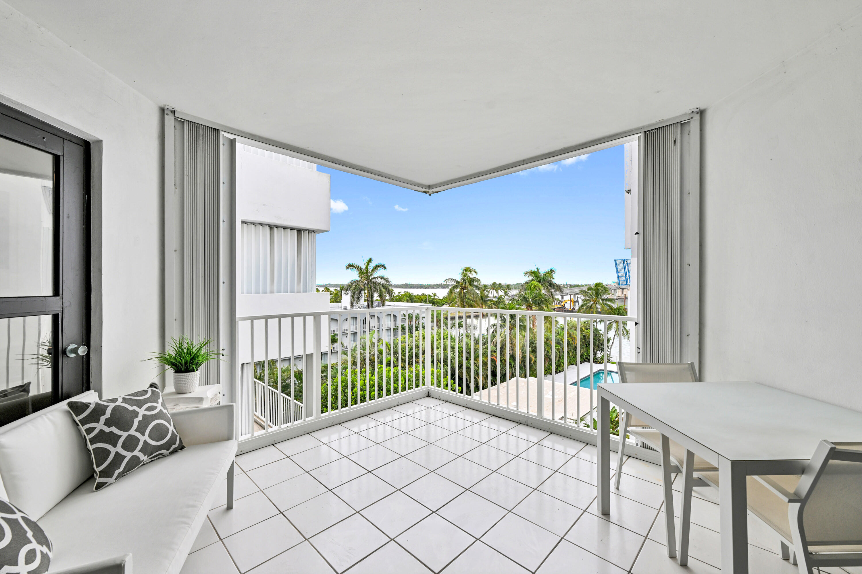 Palm Beach photo 5