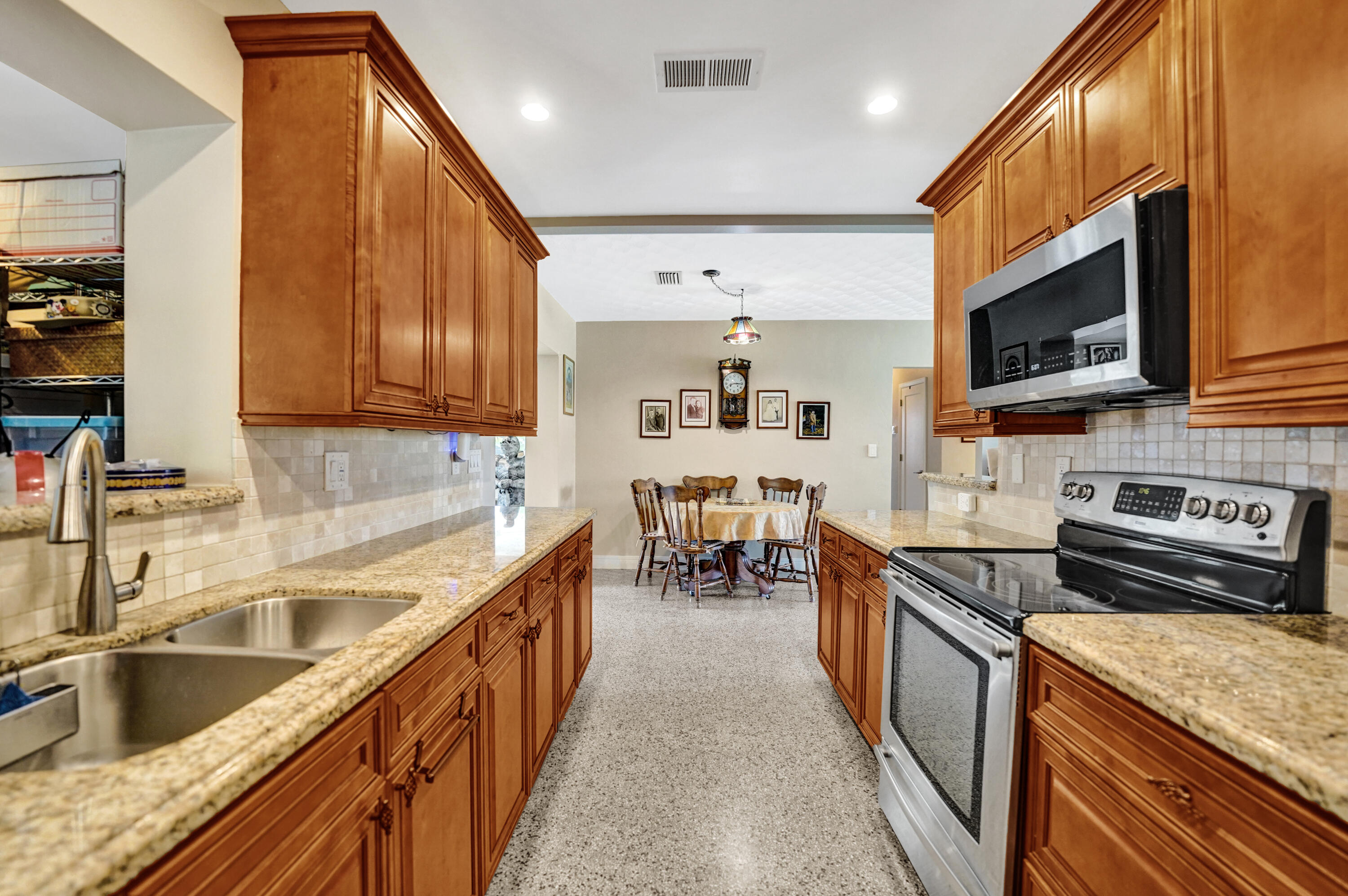 Wilton Manors photo 4