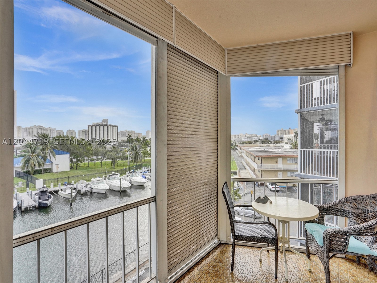 Hallandale Beach photo 3
