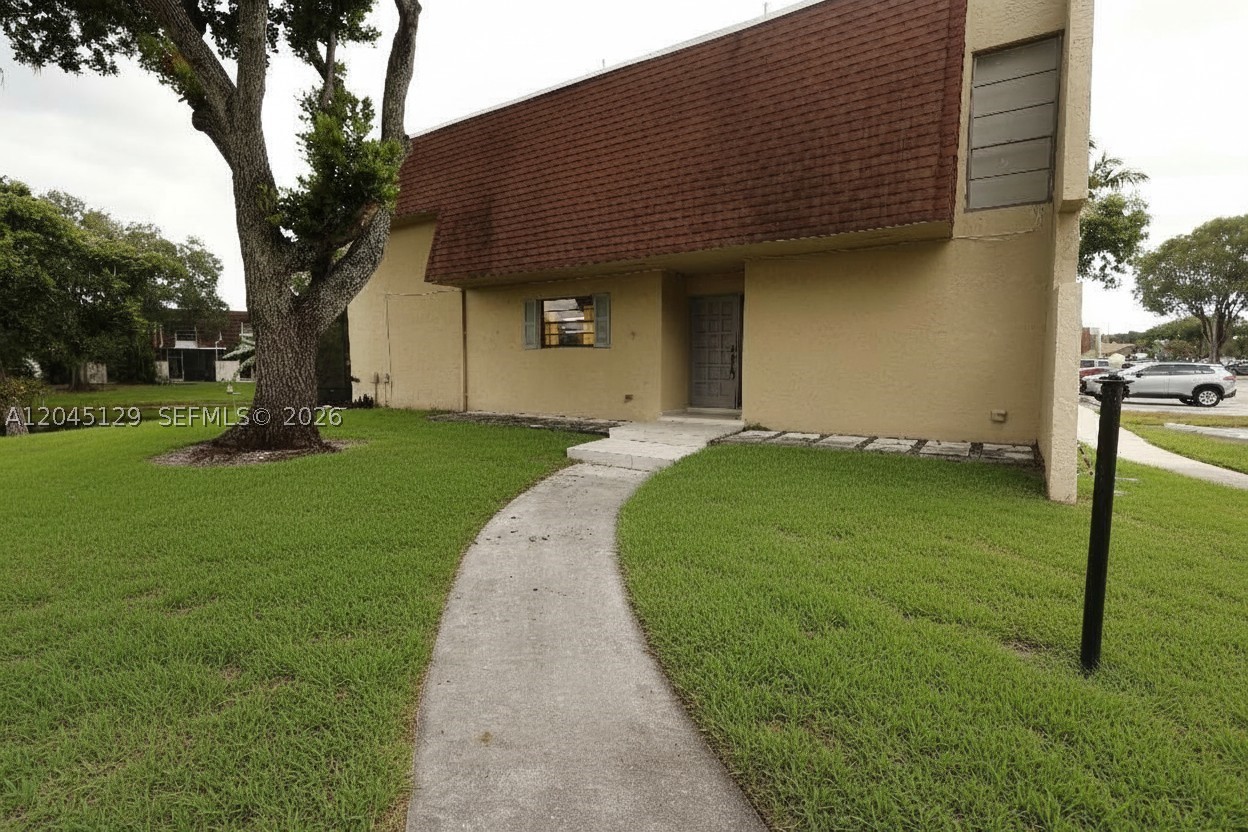 Pembroke Pines photo 5