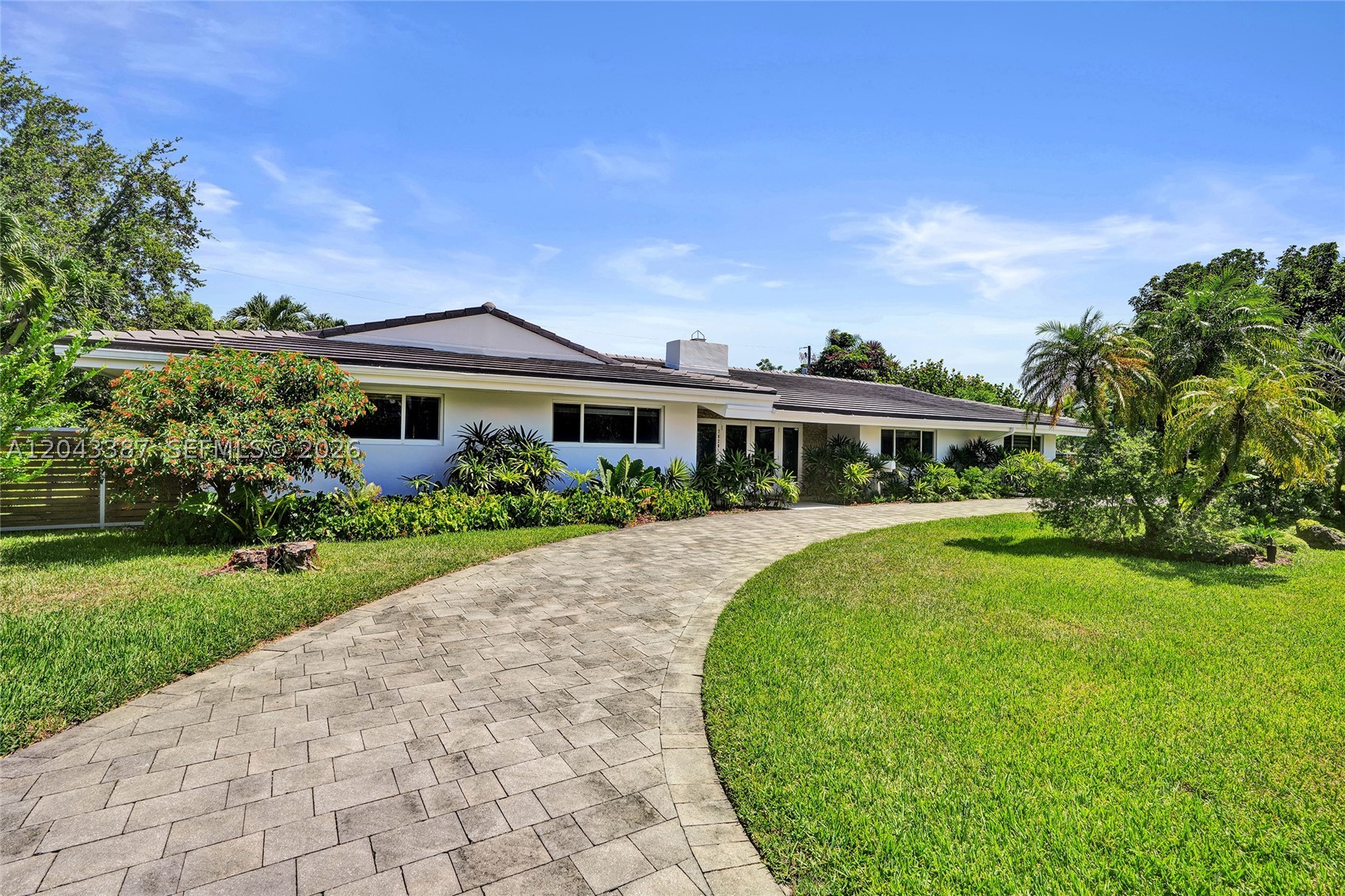 Pinecrest