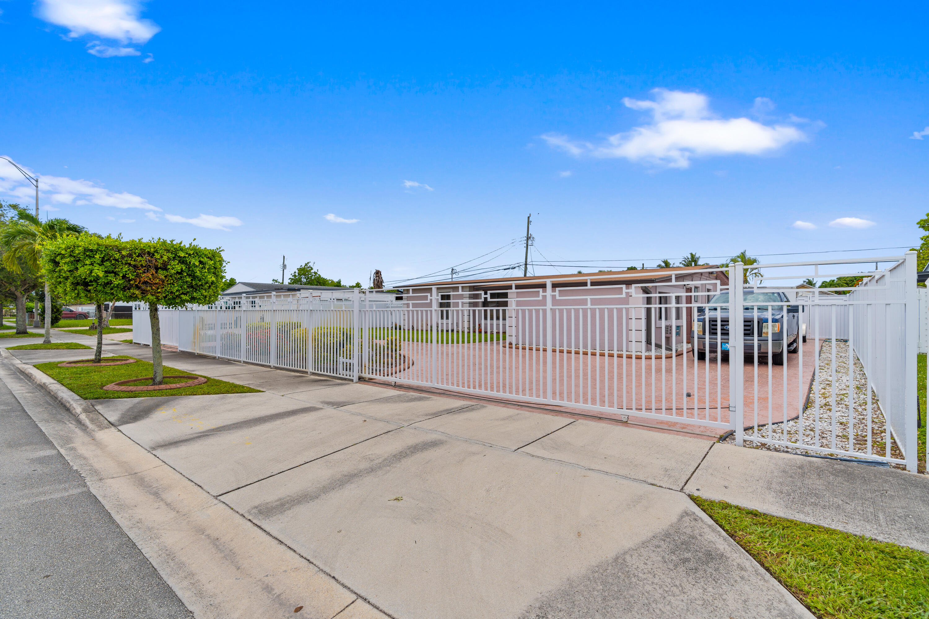 Hialeah photo 2