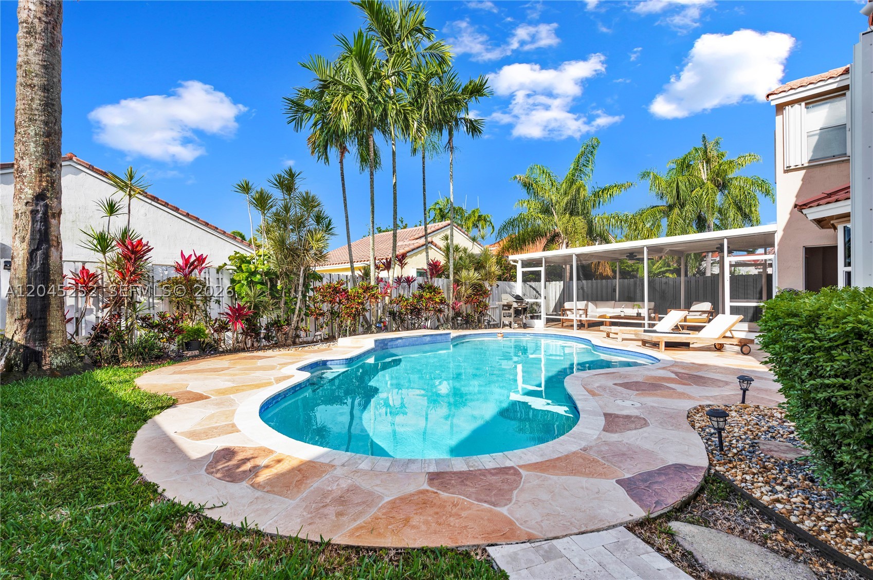 Pembroke Pines photo 5