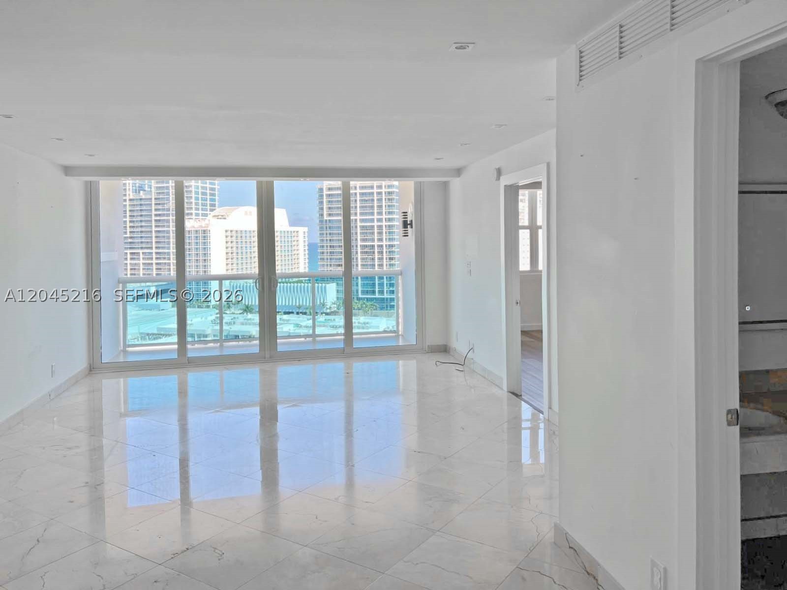 Miami Beach photo 3
