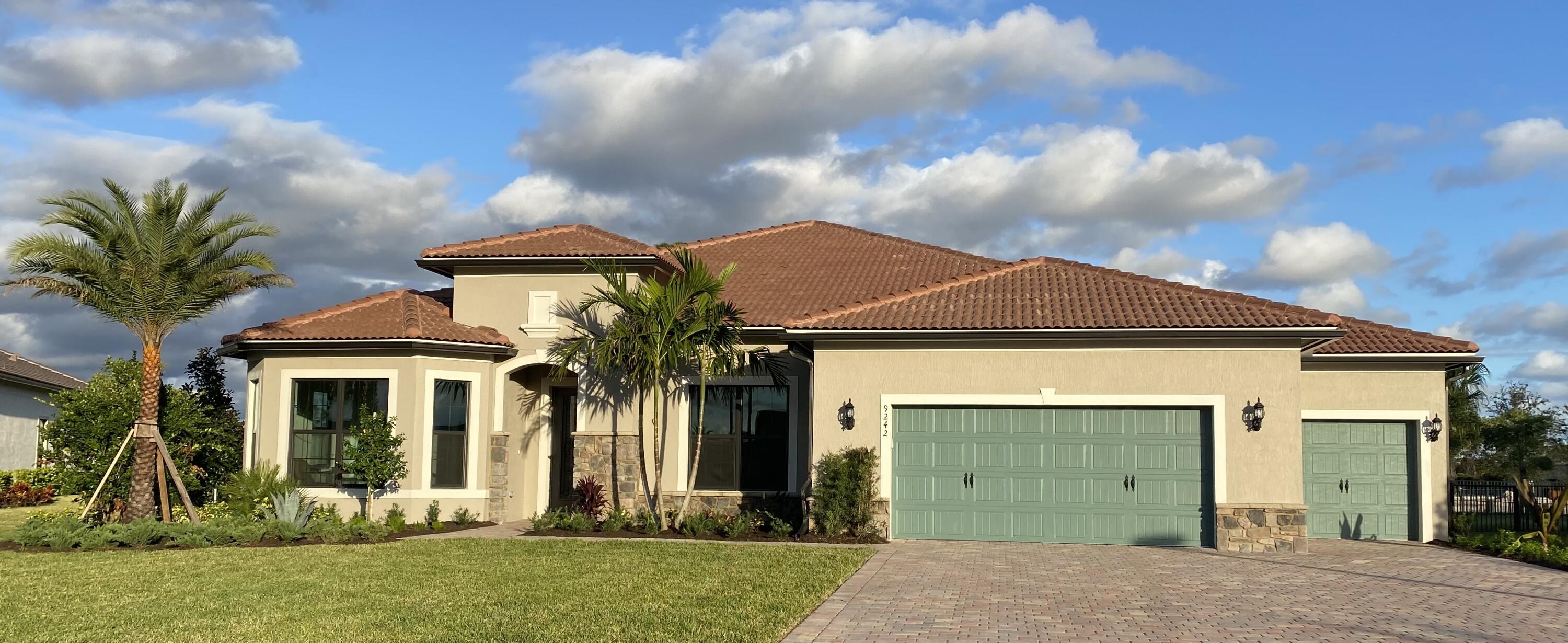 Palm Beach Gardens photo 1