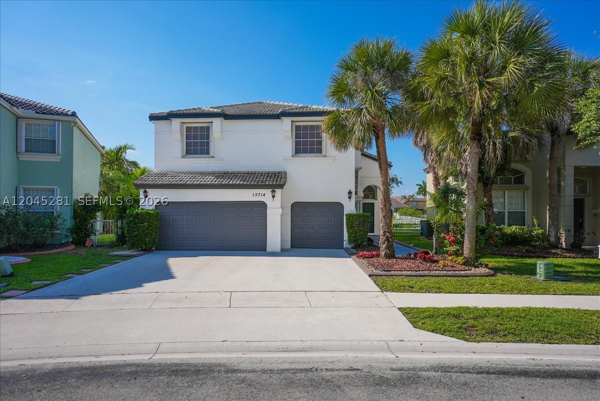 Pembroke Pines photo 2