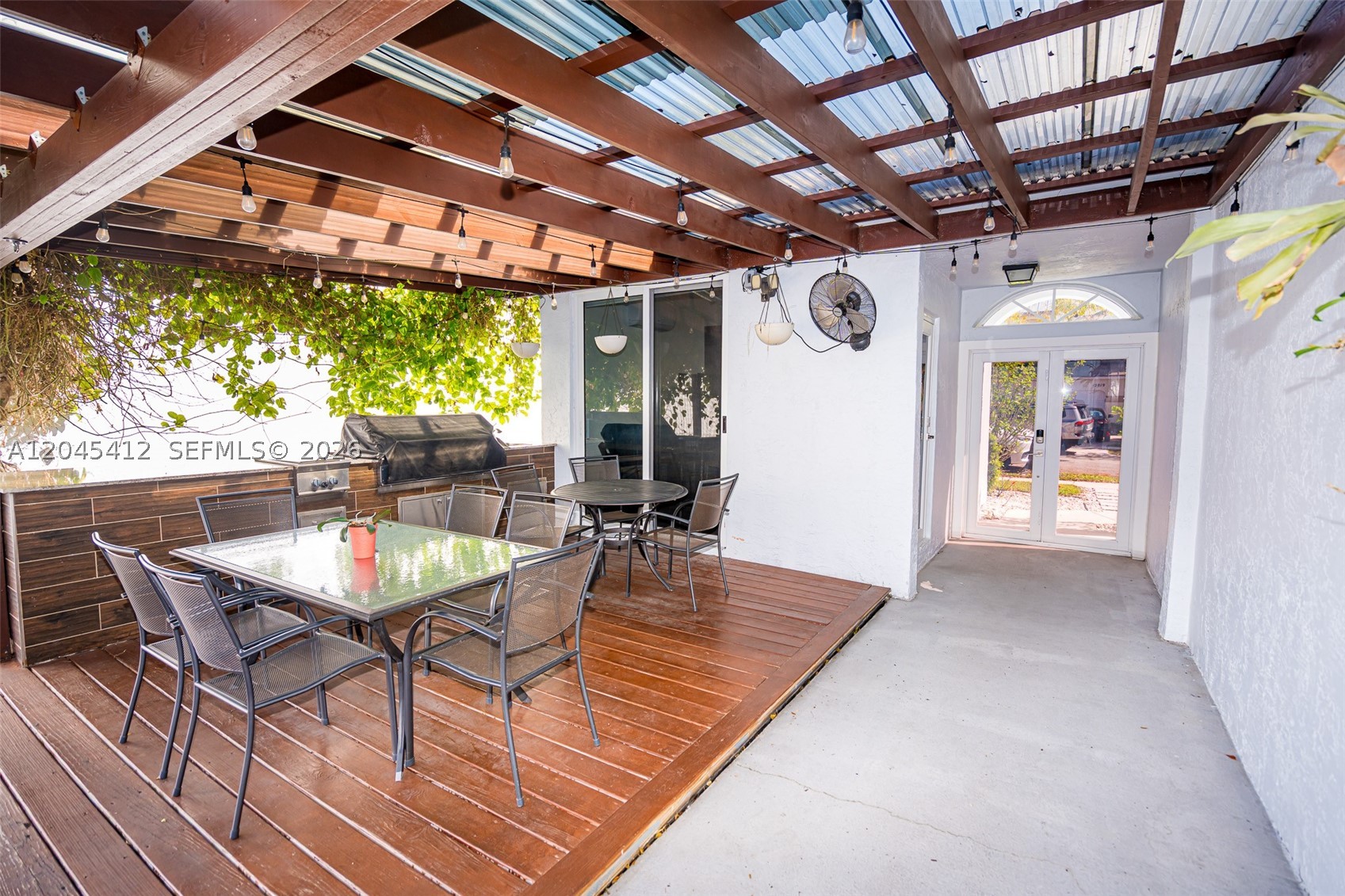 Pembroke Pines photo 1