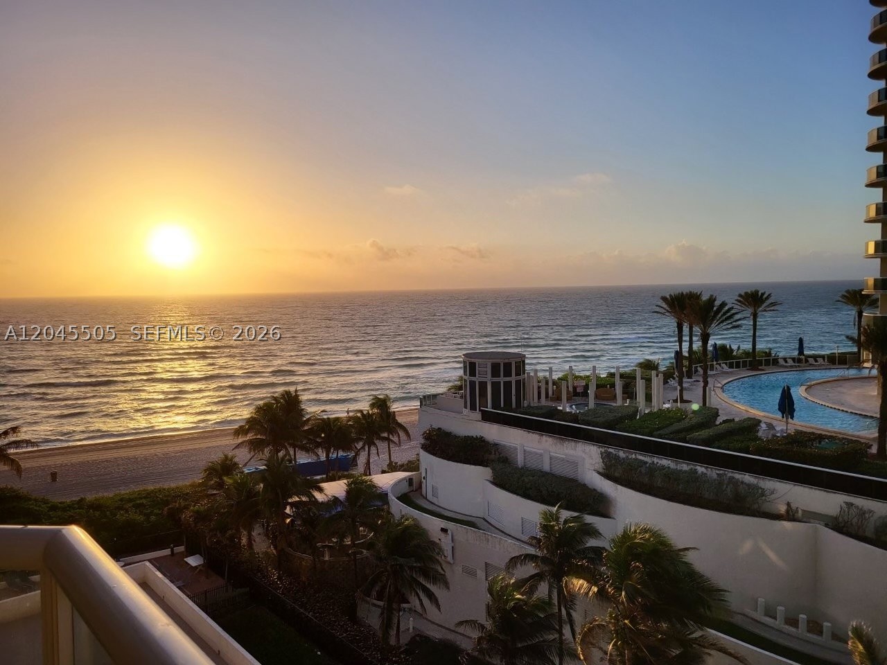 Sunny Isles Beach photo 1