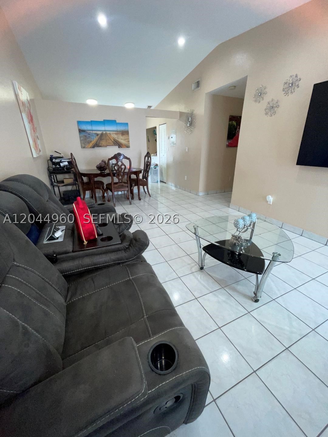 Hialeah photo 5