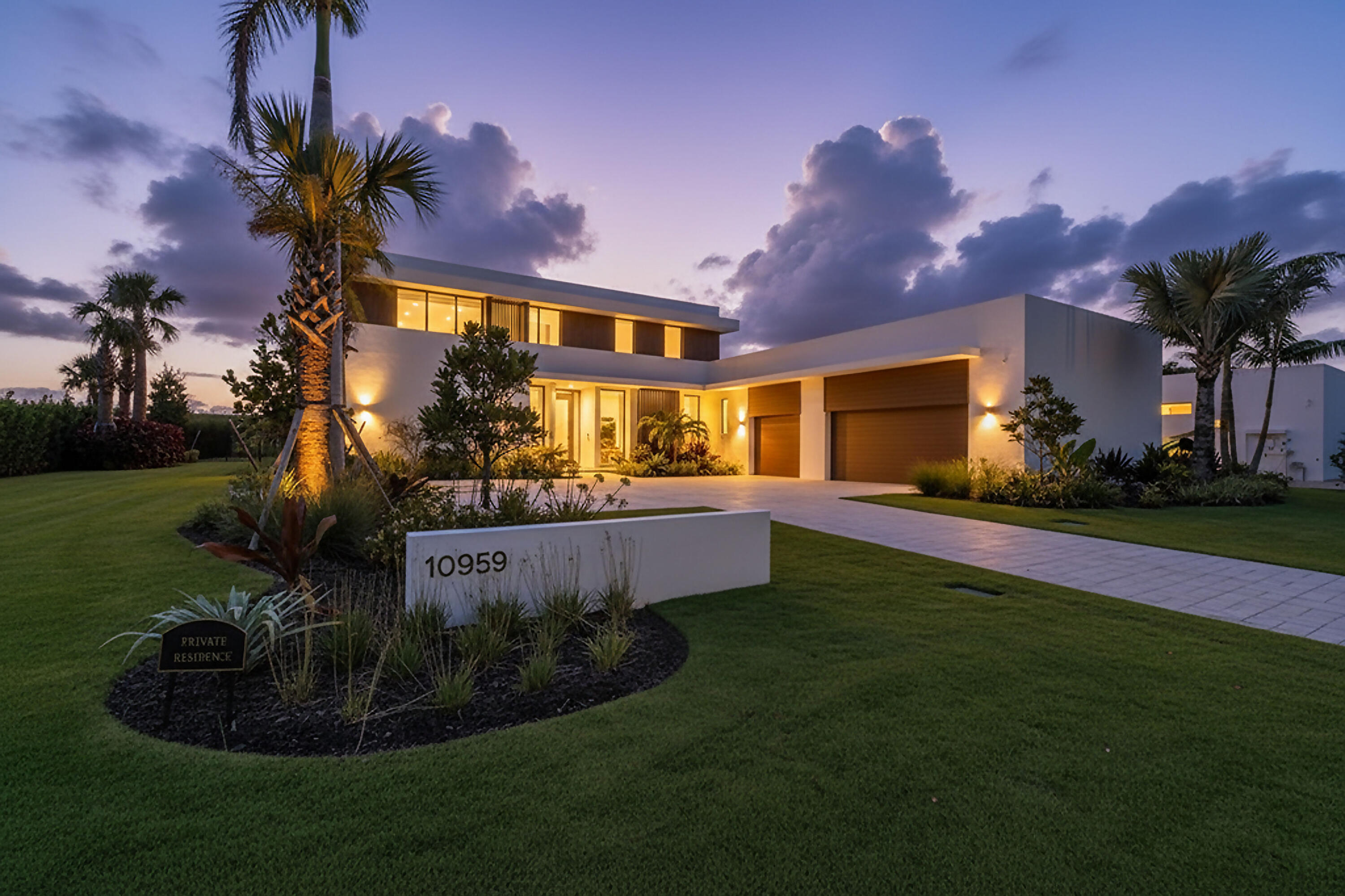 Palm Beach Gardens photo 3