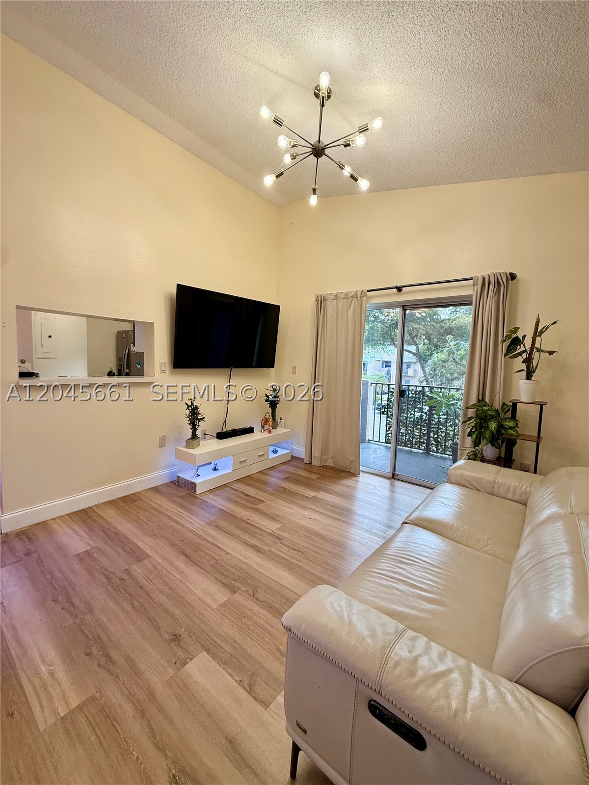 Pembroke Pines photo 1