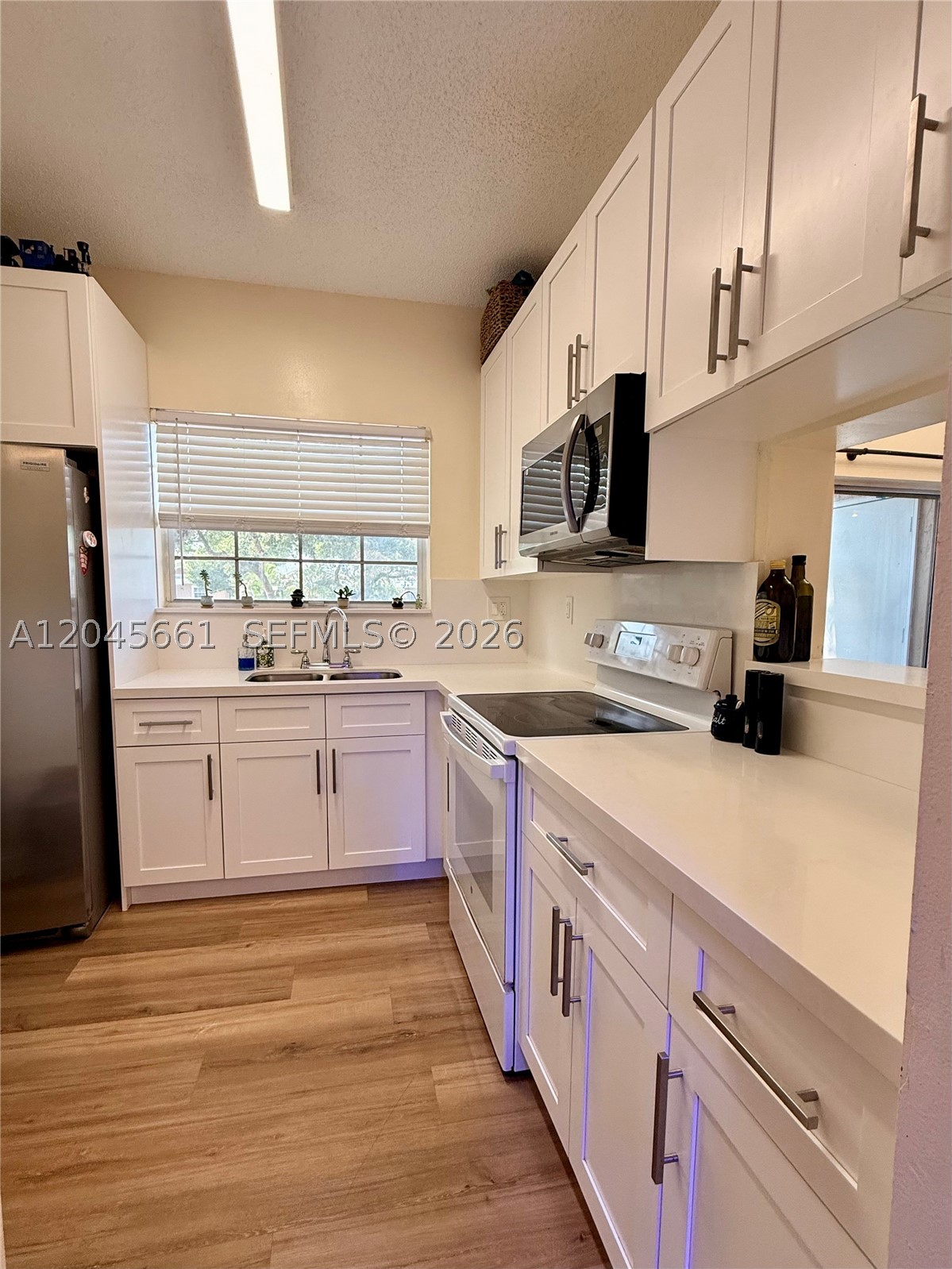 Pembroke Pines photo 3