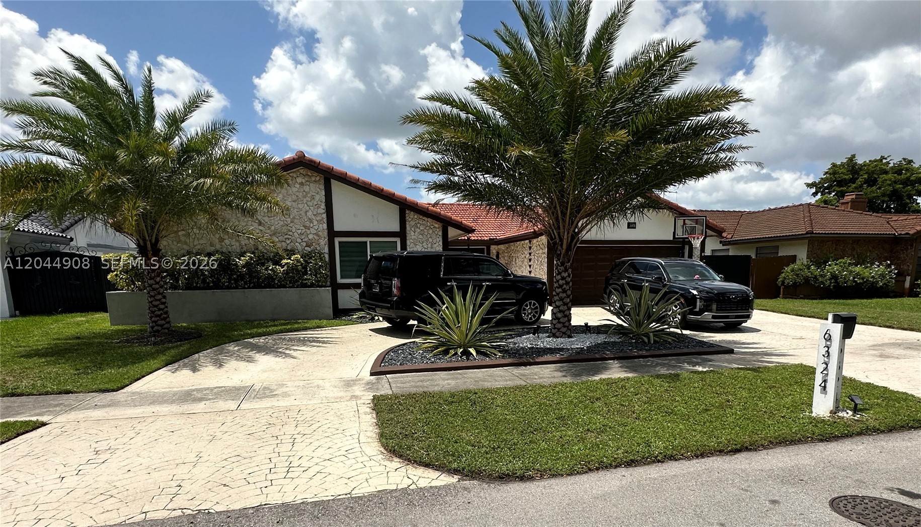 Hialeah photo 3
