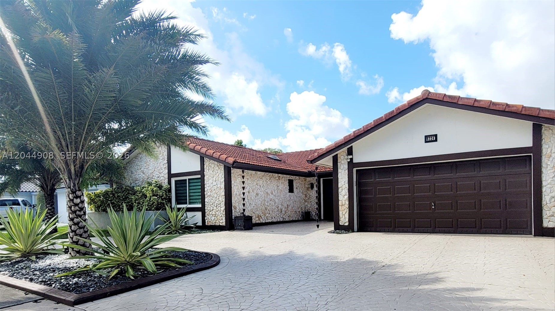 Hialeah photo 5
