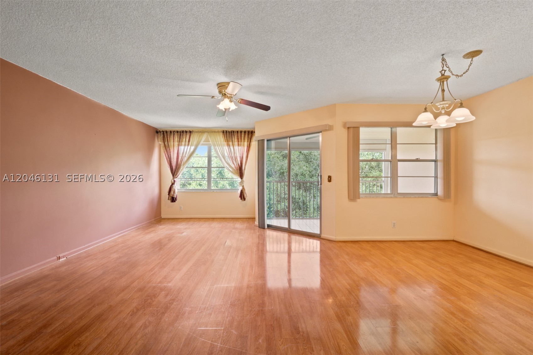 Pembroke Pines photo 1