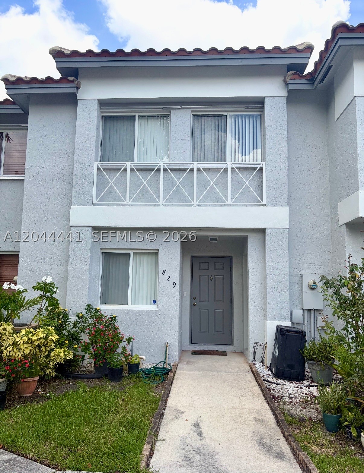 Pembroke Pines photo 1