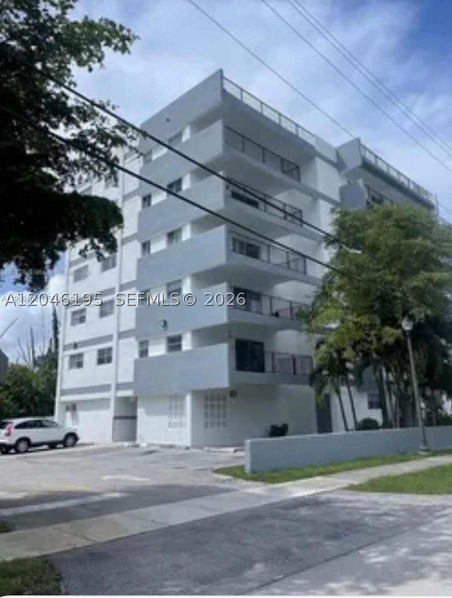 North Miami Beach photo 1
