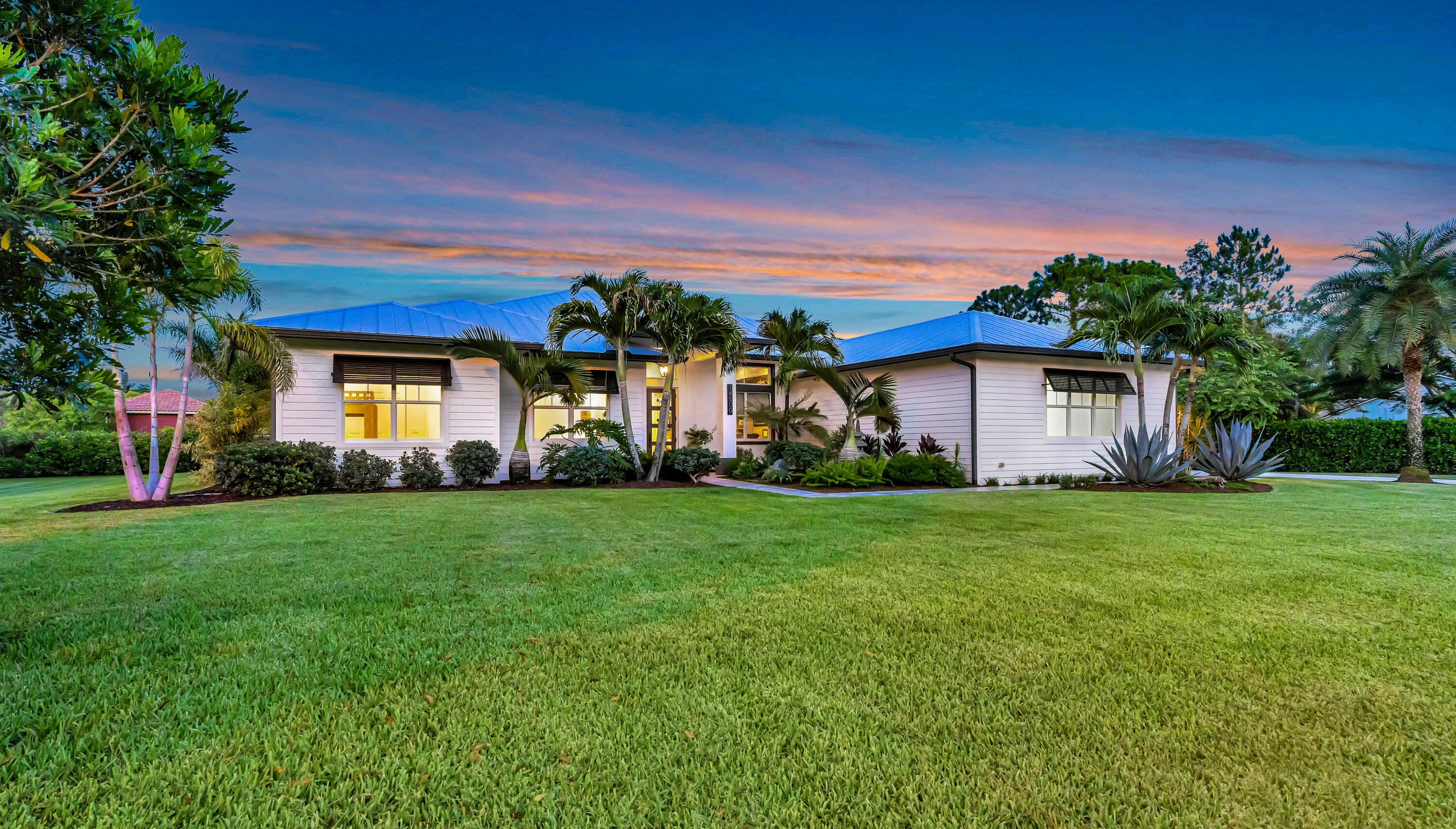 Palm Beach Gardens photo 1