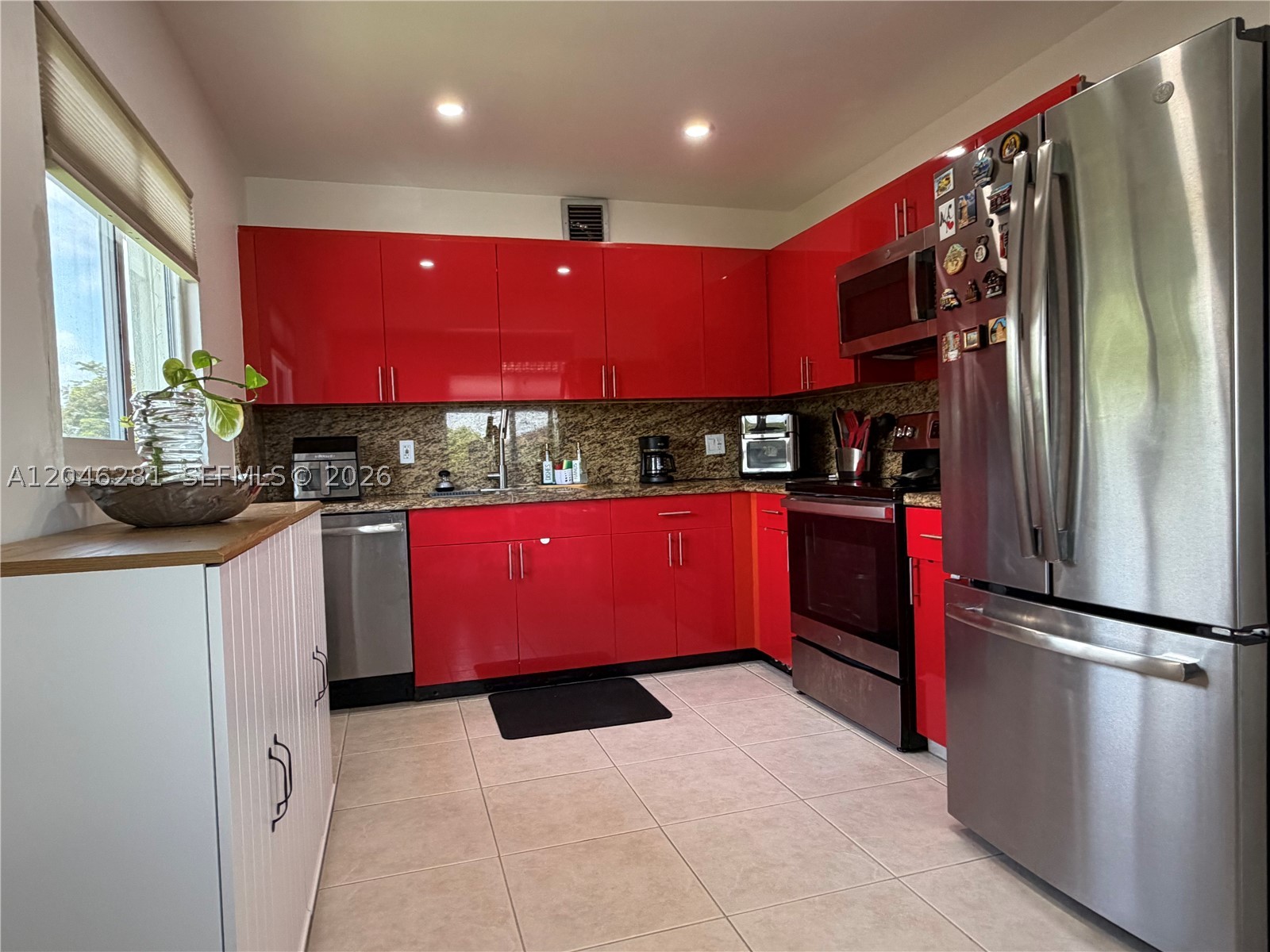 Pembroke Pines photo 2