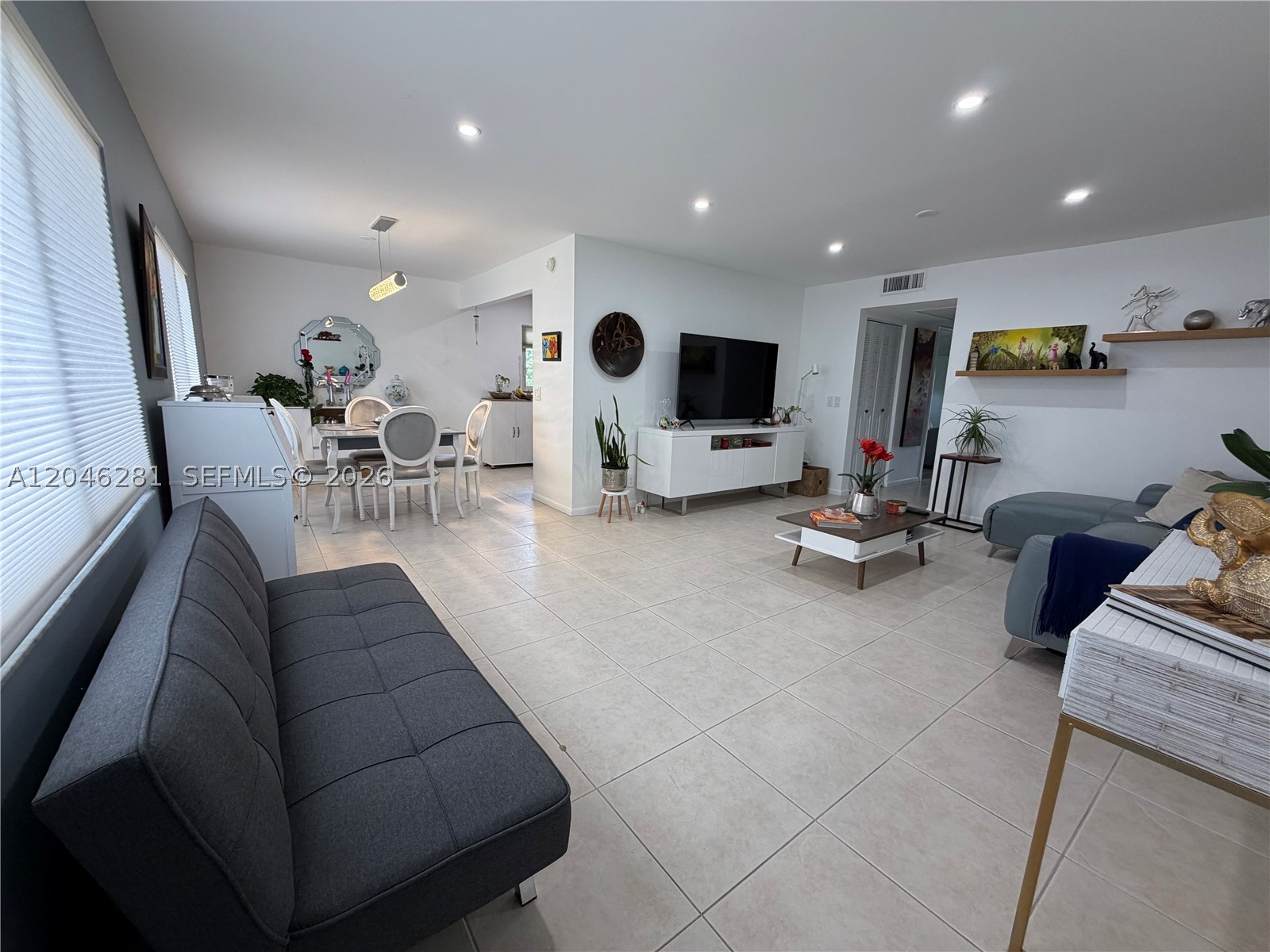 Pembroke Pines photo 3
