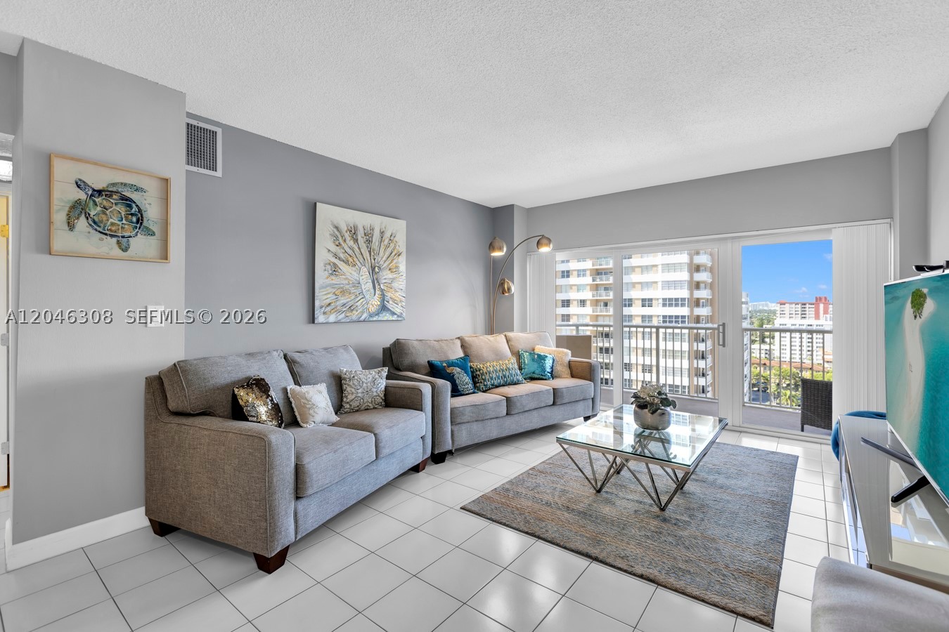 Hallandale Beach photo 3