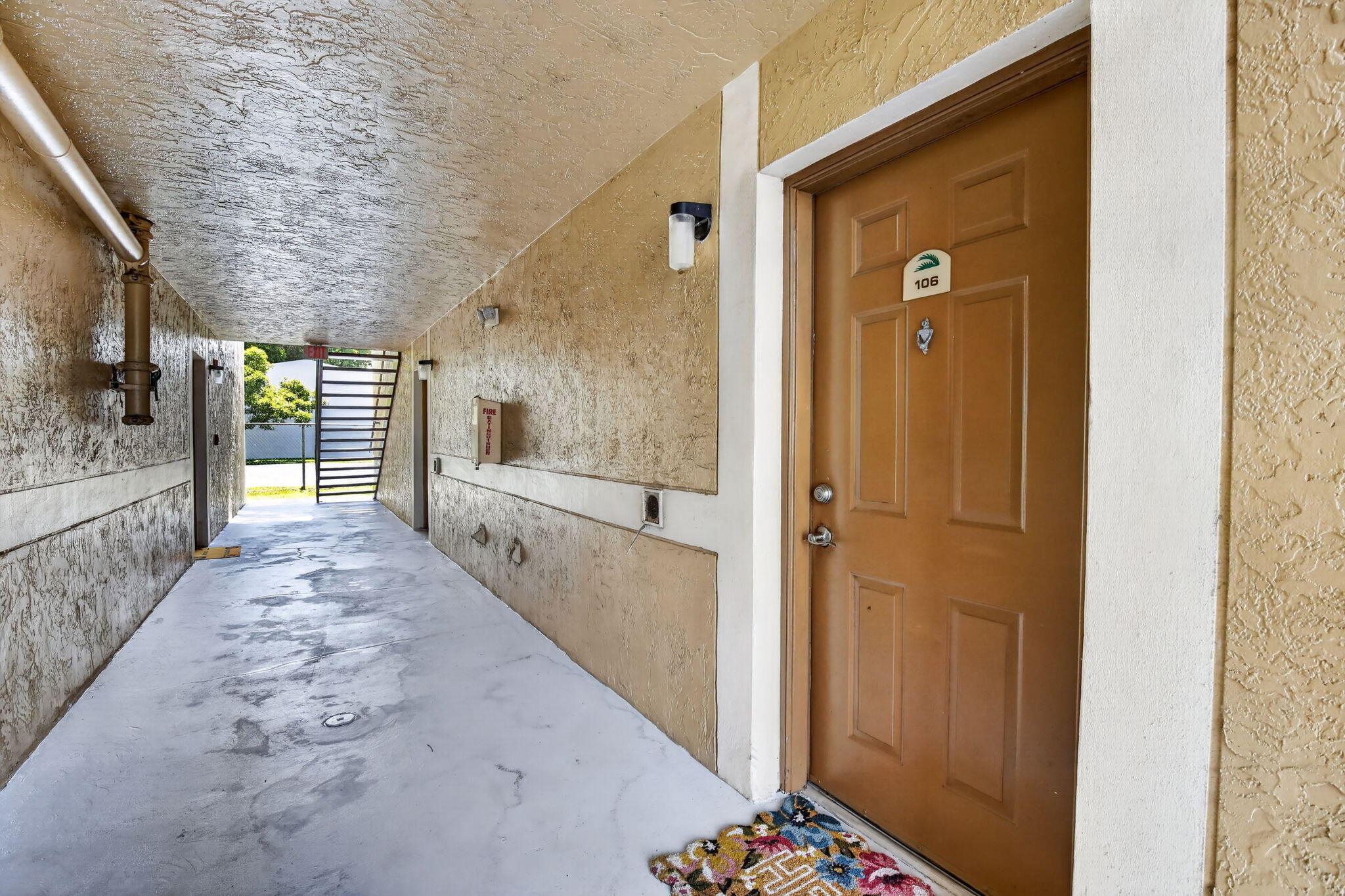 Pembroke Pines photo 2