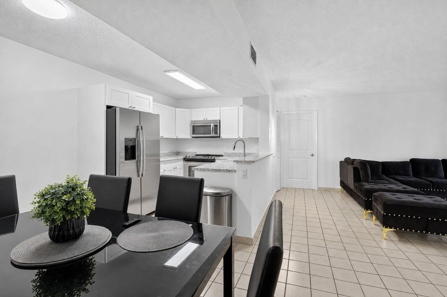 Pembroke Pines photo 3
